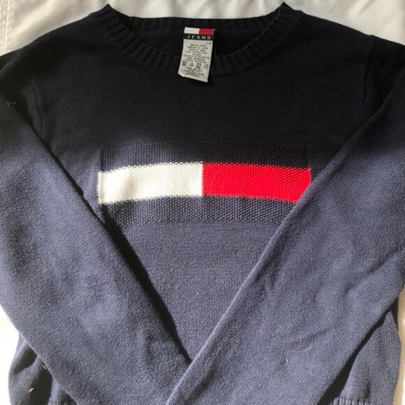 Tommy Hilfiger Women's Blue and Red Jumper - Picture 1 of 2